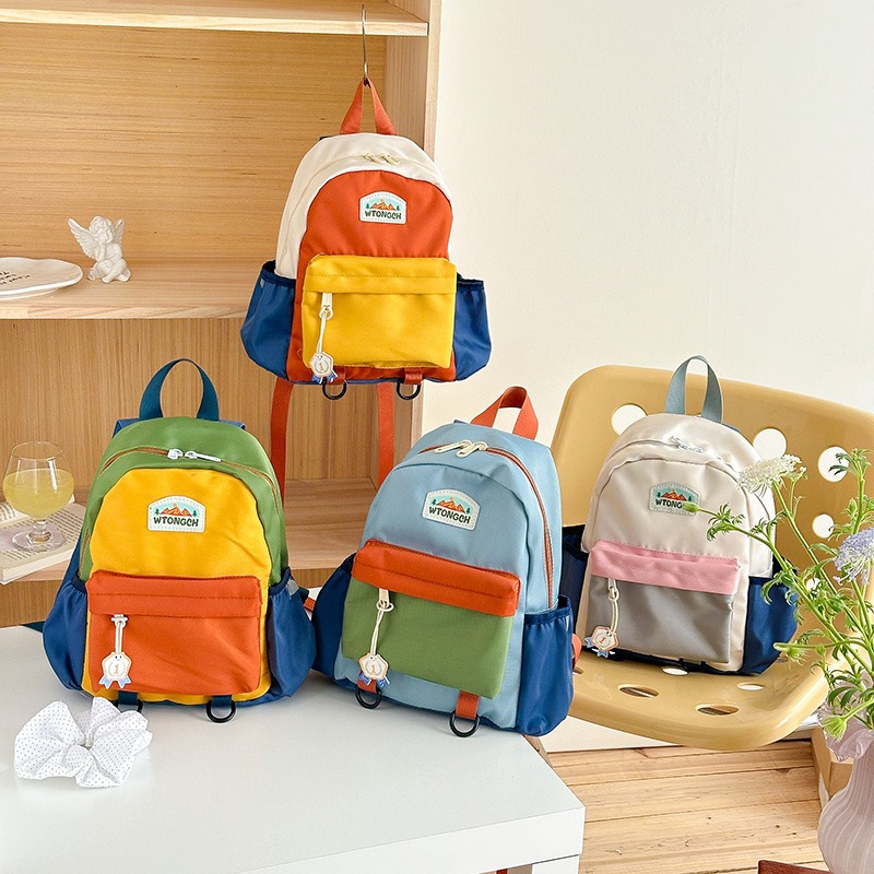Canvas Backpack Casual - 新しいカラーブロックデザインの子供用バックパック、かわいい幼稚園用バックパック、男の子と女の子向けのカジュアルで軽量なアウトドア旅行用バックパック